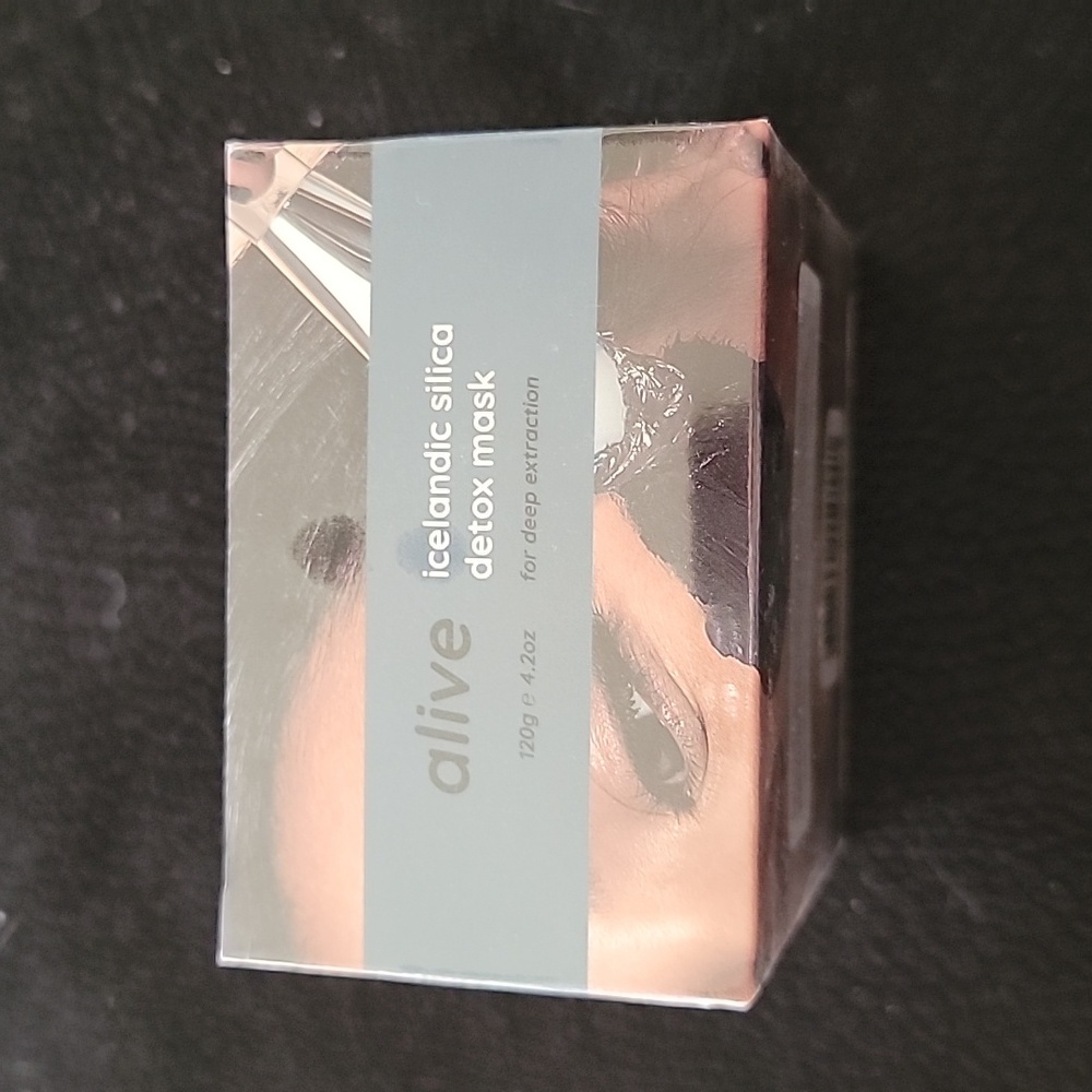 alive dew of the gods Icelandic silica detox mask